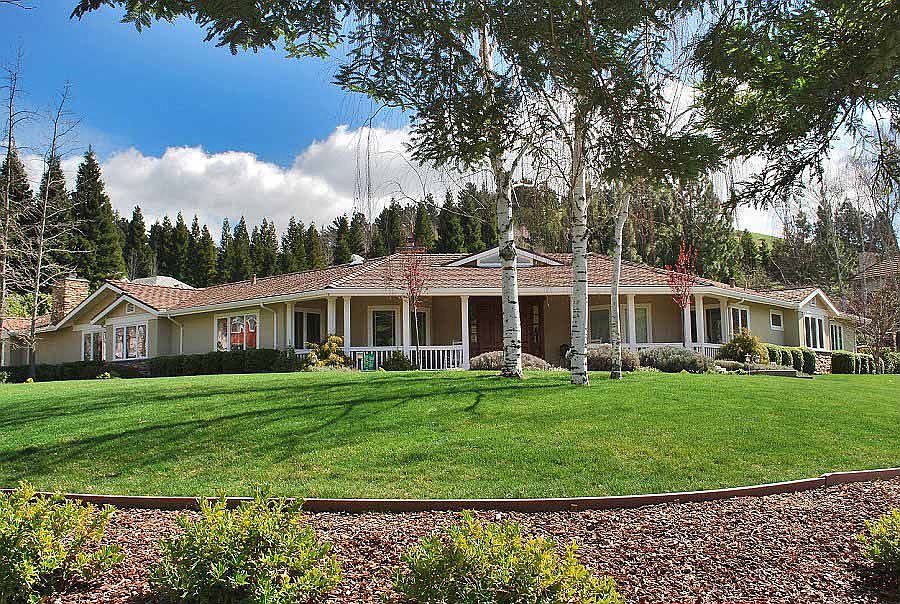 1st image of 2385 Saddleback Dr