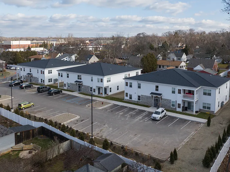 Michigan Street Apartment Homes — Photo 46