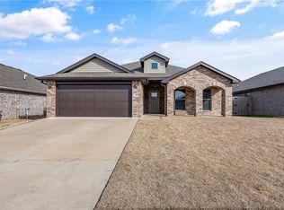 6002 NW Hoover St, Bentonville, AR 72713