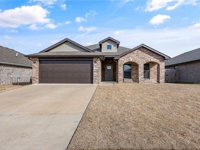 6002 NW Hoover St, Bentonville, AR, 72713