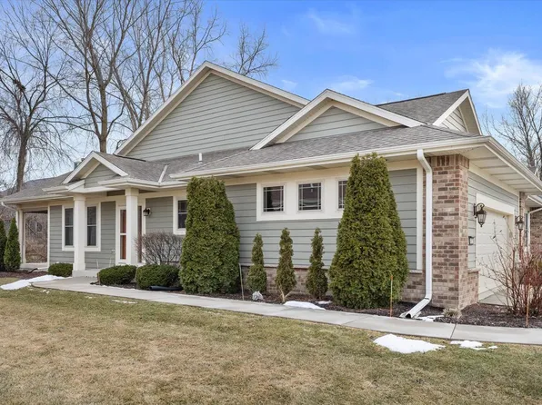 14122 West Honeyager DRIVE, New Berlin, WI 53151