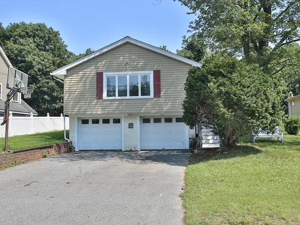 108 Lakeshore Dr, Marlborough, MA 01752