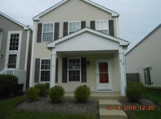 920 Symphony Dr, Aurora, IL 60504