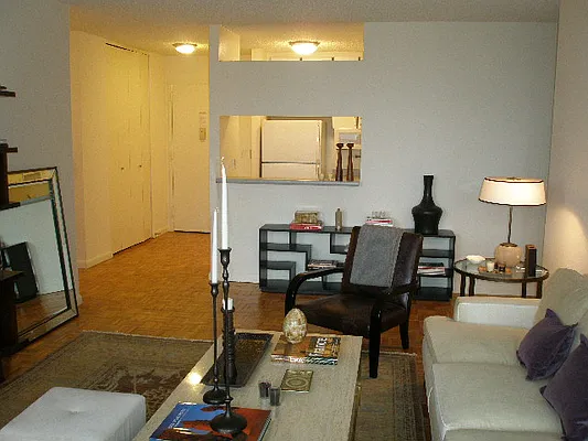 Rented by Stonehenge NYC LLC | media 108