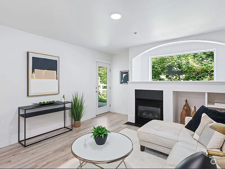15611 18th Ave W #G102 — Photo 3