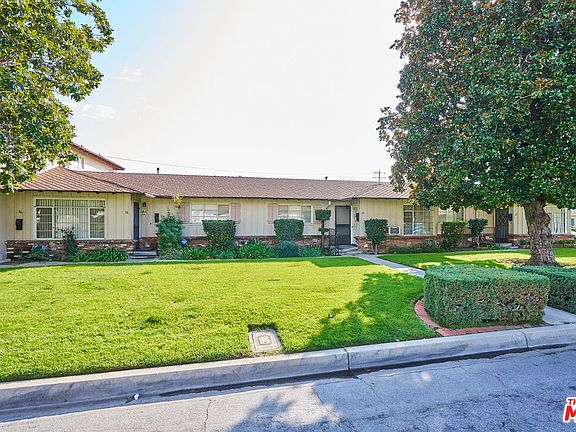 3rd image of 16 W Newman Ave