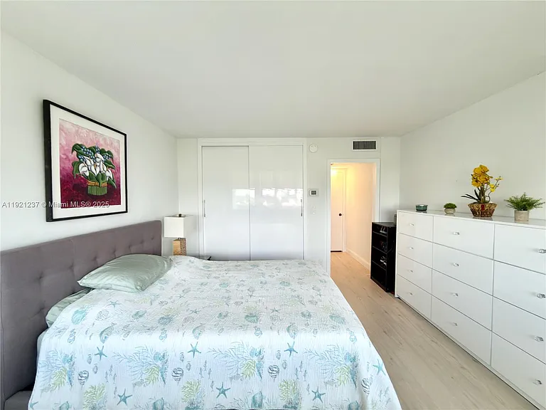 3140 S Ocean Dr #512 — Photo 29
