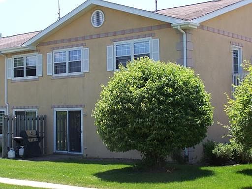 1st image of 1188 Greenwood Cir #1188