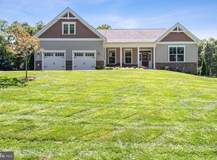 205 Thompson Ln, Deale, MD 20751