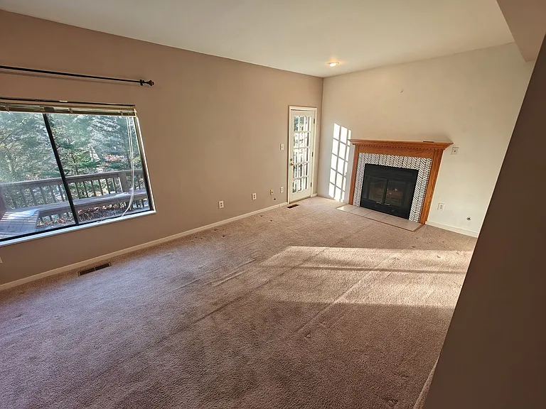 9523 Groundhog Dr — Photo 8