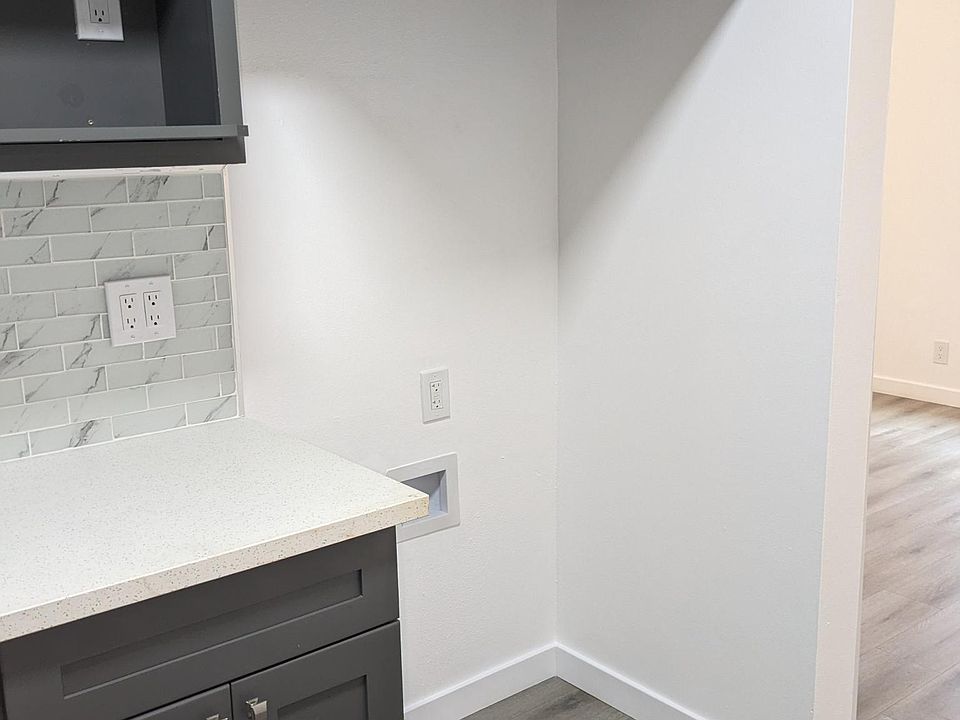 10236 California Ave South Gate CA Zillow