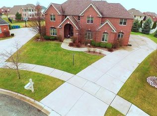 1910 Cedarwood Cir, Munster, IN 46321