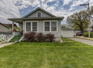 309 W 2nd St, Chaska, MN 55318