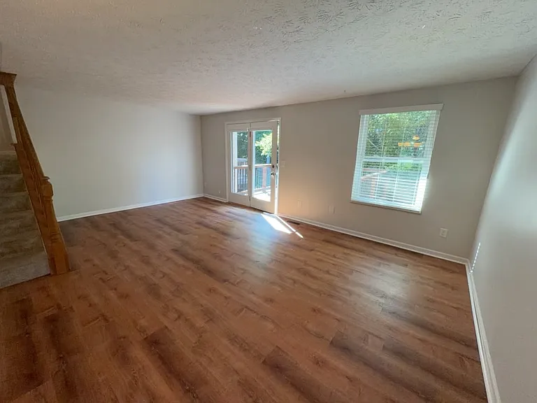778 Woodlyn Dr S — Photo 8