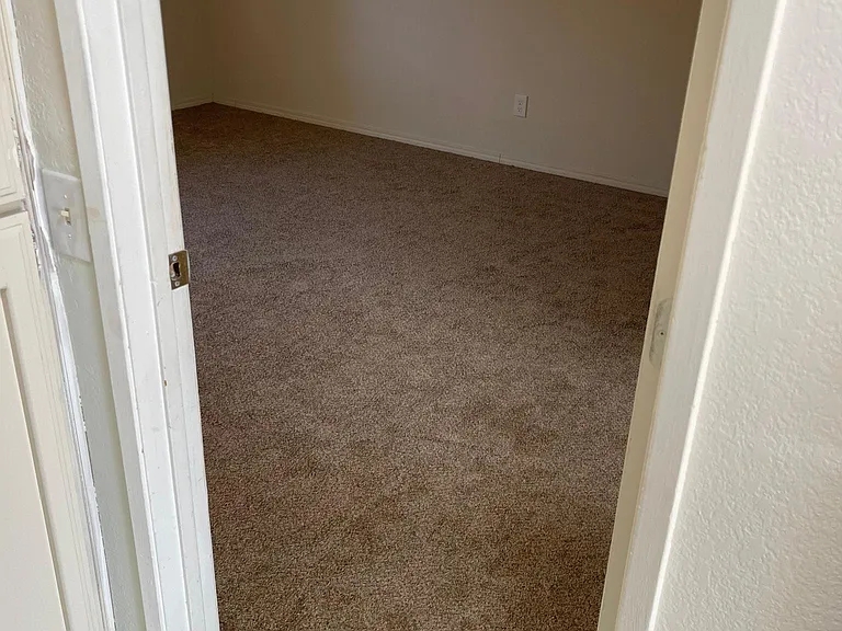 13700 Mesquite Ave #13700 — Photo 15