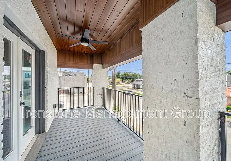 1437 1/2 S Peoria Ave — Photo 28