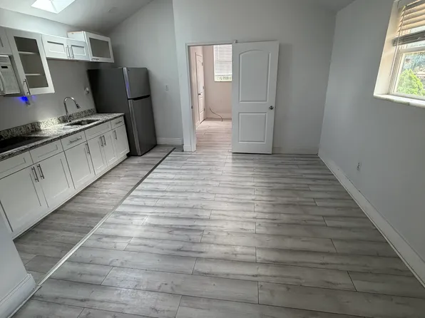 11107 N 51st St, Tampa, FL 33617