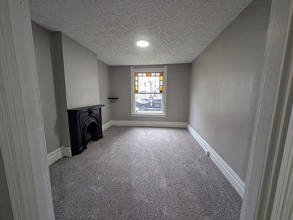 5th image of 56 S 16th St #56