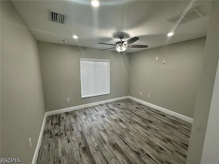 1518 NE 43rd Ln — Photo 17