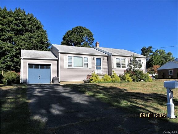 2nd image of 246 Daniher Ave