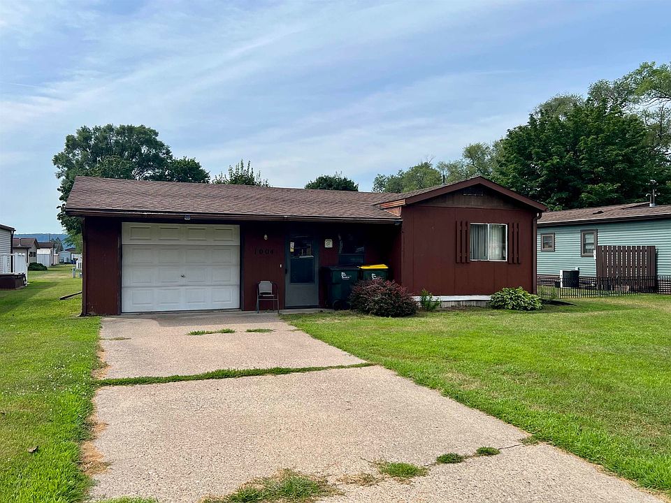 1st image of 1004 E Campion Blvd
