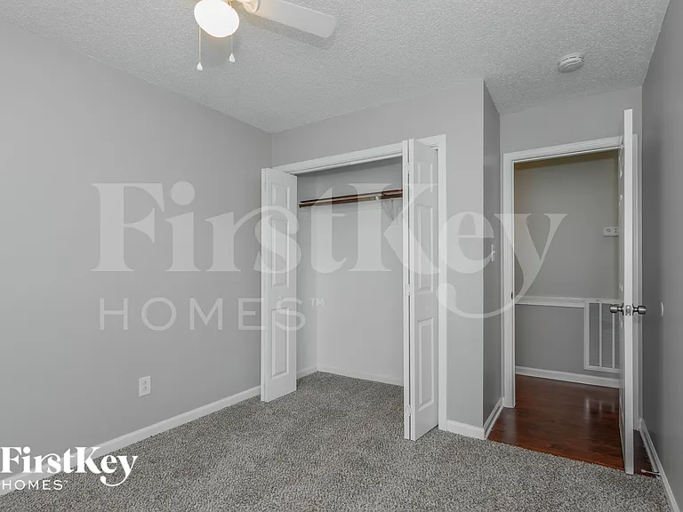 835 S Millon St — Photo 10