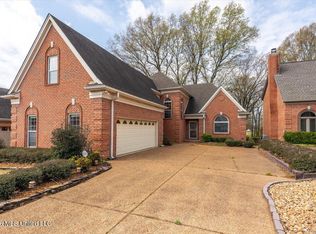 6555 Masters Dr, Olive Branch, MS 38654