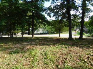 2701 Taylor Dr, Harrison, AR 72601