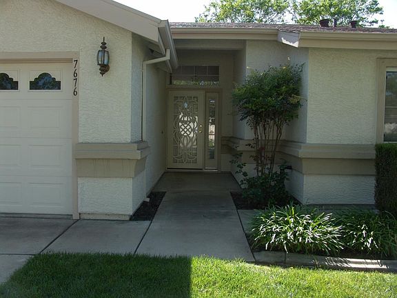 3rd image of 7676 Sundrift Ln