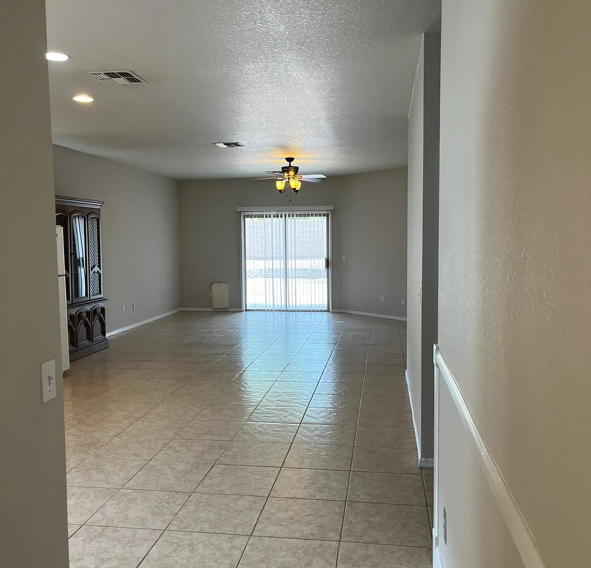 1101 E Gwen St — Photo 3
