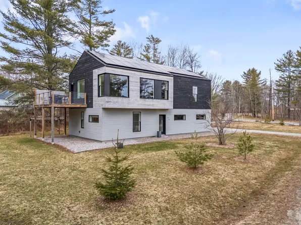 1 Cairn Hill Road, Bowdoinham, ME 04008