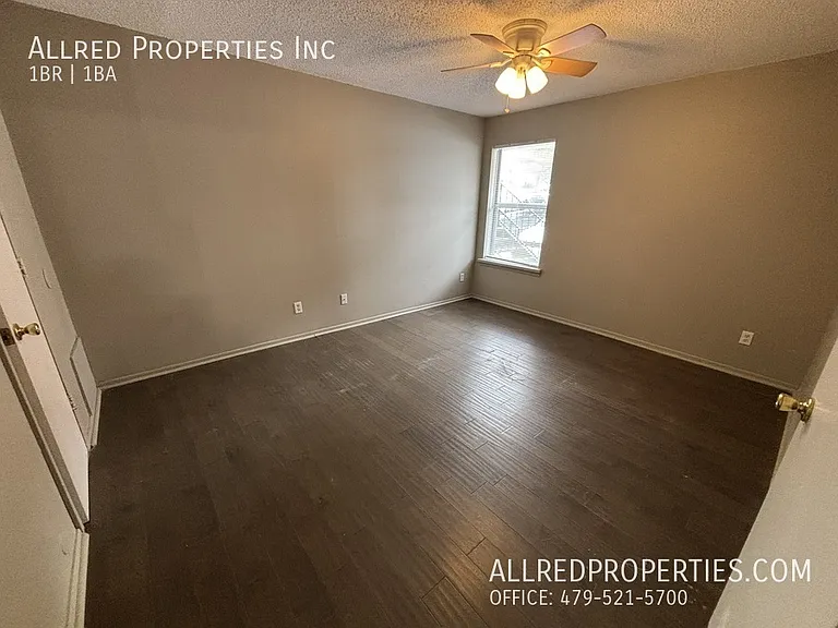 614 W Cleveland St #3 — Photo 6