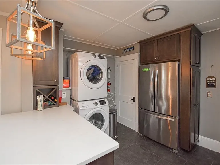 16 Vaughan Ave #2 — Photo 29
