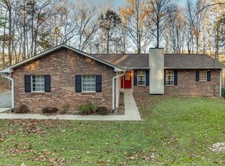 429 Hunters Glen Ln, Hendersonville, NC 28739