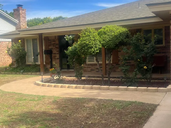 5226 92nd St, Lubbock, TX 79424