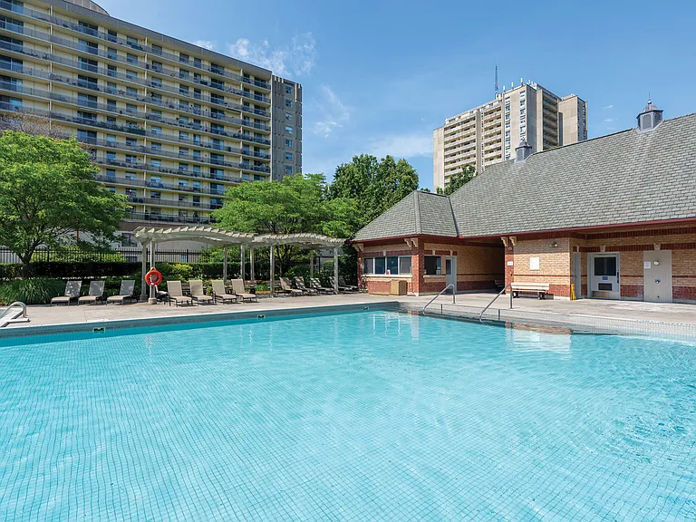 105 Cherryhill Blvd #160-200 — Photo 18