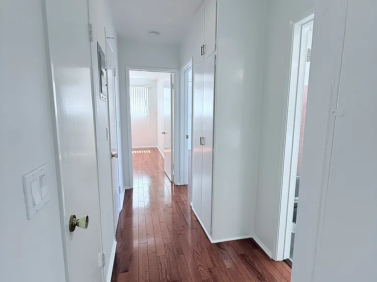 2714 W Clark Ave #2-F — Photo 10