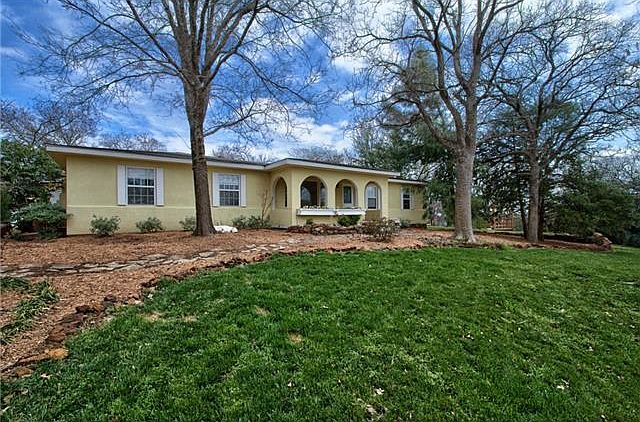 1st image of 3139 Southlake Park Dr