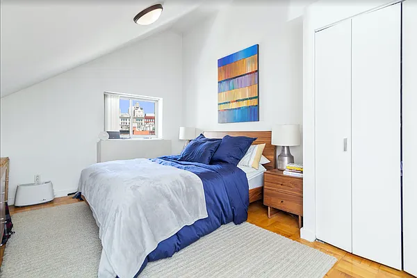 Rented by REAL New York | media 3