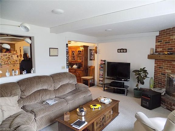 3rd image of 1704 W 29th St