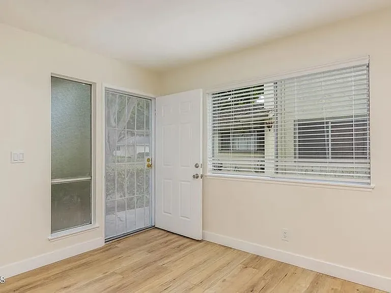 2603 N Yardarm Ave — Photo 10