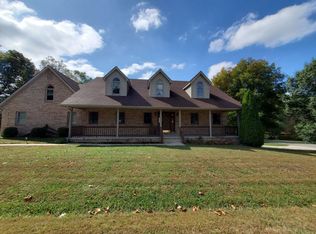 530 Pine View Ct, Ashland, KY 41102