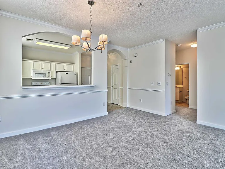 604 Heathrow Dr #1102 — Photo 15