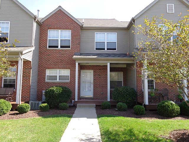 1st image of 554 Clayton Cir #C