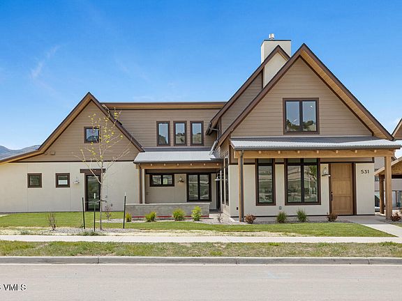 3rd image of 531 Mount Hope Cir