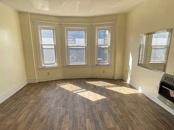 2nd image of 760 Harrison Ave APT 3