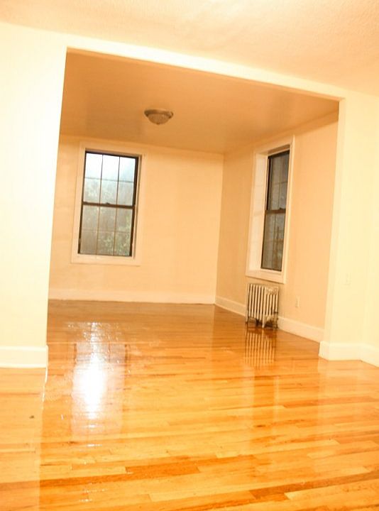 1st image of 2816 8th Ave APT 1V