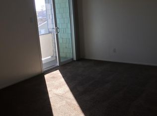 302 8th St APT F, Huntington Beach, CA 92648