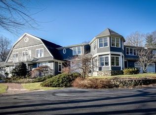 9 Hamlins Crossing W, Dover, MA 02030