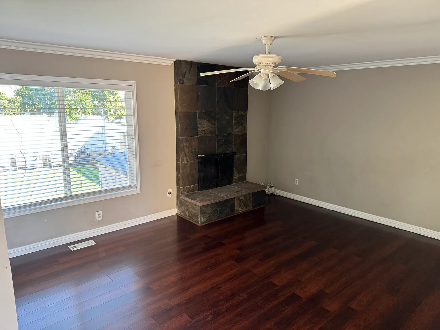 3041 Dardaina Dr — Photo 3